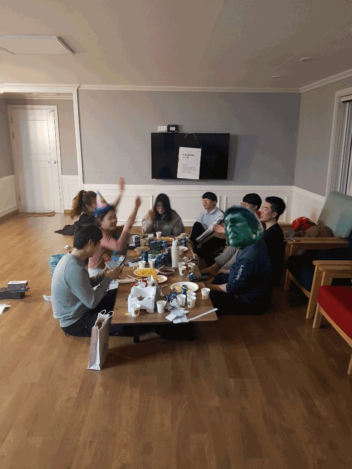1554785465313878.gif
